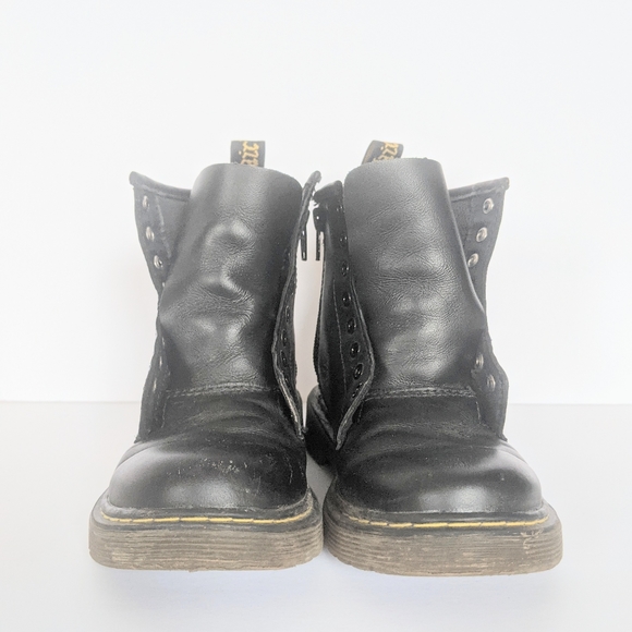 Children's Doc Marten Boots - Picture 3 of 10